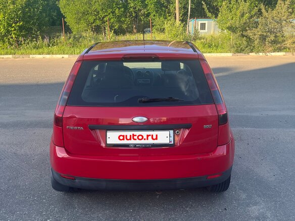 2005 Ford Fiesta Mk5, красный, 370000 рублей - вид 3