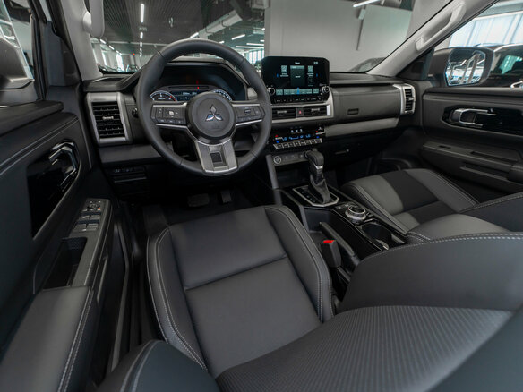 2025 Mitsubishi L200 VI, белый - вид 6