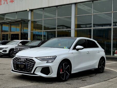 2023 Audi A3 Sportback 35 TFSI IV (8Y), белый, 2200000 рублей, вид 1