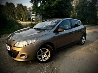 2012 Renault Megane III, бежевый, 560000 рублей, вид 1