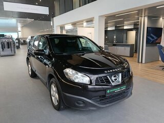 2010 Nissan Qashqai I Рестайлинг, чёрный, 899000 рублей, вид 1