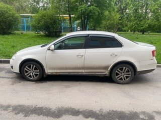 2010 Volkswagen Jetta V, белый, 268000 рублей, вид 4