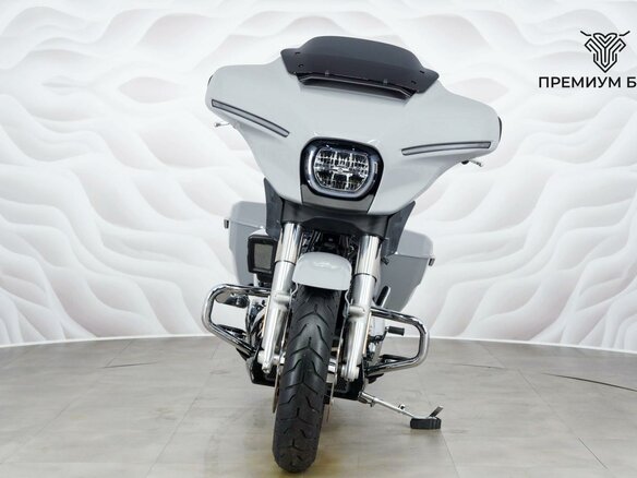 2024 Harley-Davidson Street Glide, серый, 2999000 рублей - вид 3
