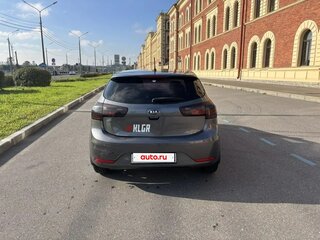 2014 Kia Rio 6-speed III, серый, 690000 рублей, вид 4