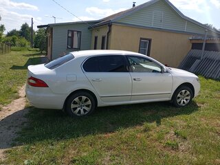 2011 Skoda Superb II, белый, 600000 рублей, вид 3