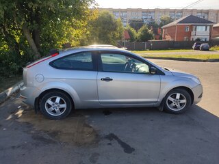 2009 Ford Focus II Рестайлинг, серебристый, 400000 рублей, вид 3