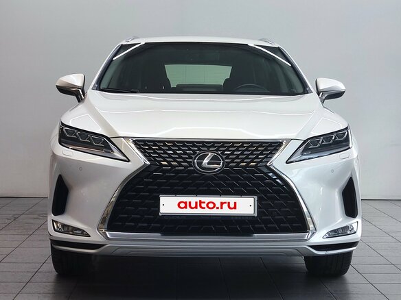 2022 Lexus RX 300 IV Рестайлинг, белый, 5600000 рублей - вид 1