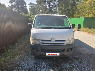 2005 Toyota HiAce H200, белый, 999999 рублей, вид 2