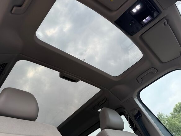 2023 Volkswagen Multivan Long T7, серый, 5500000 рублей - вид 12