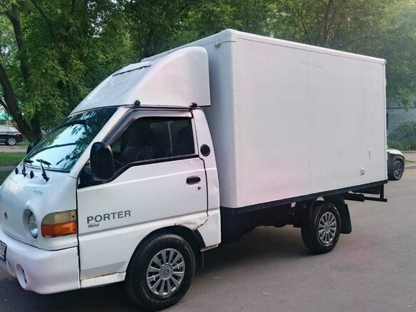 2010 Hyundai Porter, белый, 500000 рублей - вид 10