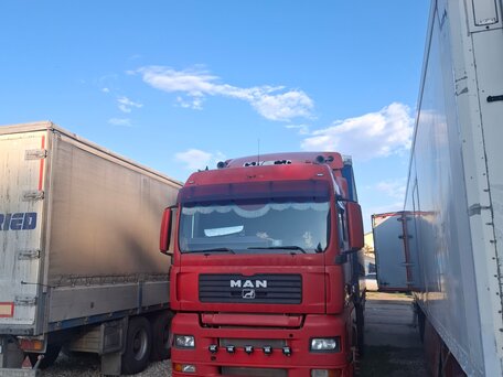 2011 MAN 18, красный, 1800000 рублей, вид 1