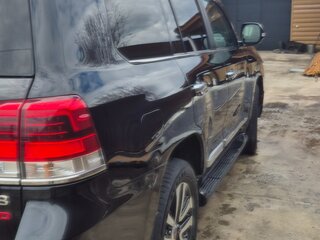 2019 Toyota Land Cruiser 200 Series Рестайлинг 2, чёрный, 6450000 рублей, вид 3
