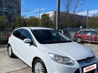 2013 Ford Focus III, белый, 650000 рублей, вид 3