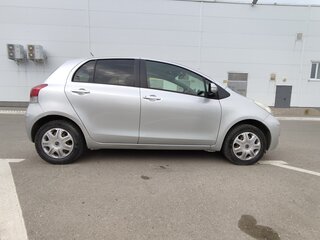 2009 Toyota Vitz II (XP90), серый, 570000 рублей, вид 1