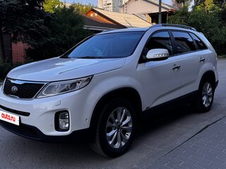 2018 Kia Sorento II Рестайлинг, белый, 2150000 рублей, вид 1