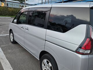 2017 Nissan Serena S-Hybrid V (C27), серый, 1900000 рублей, вид 3