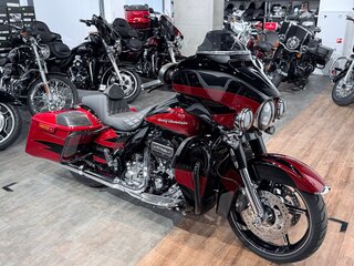 2017 Harley-Davidson CVO Street Glide, чёрный, 2299000 рублей, вид 1