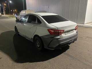 2015 Lada (ВАЗ) Vesta I, белый, 325000 рублей, вид 2