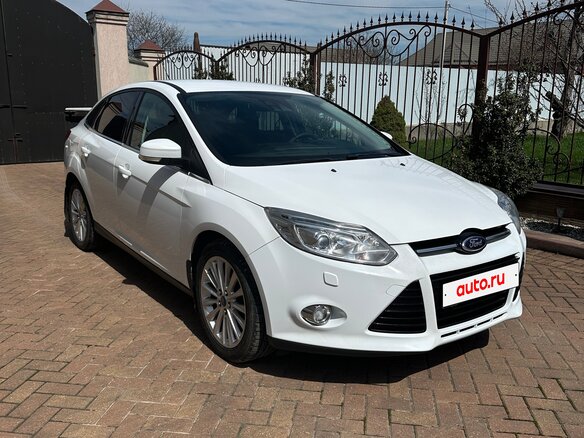 2013 Ford Focus III, белый, 1095000 рублей