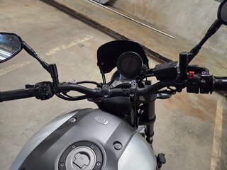 2017 Yamaha XSR900, серебристый, 899000 рублей, вид 3