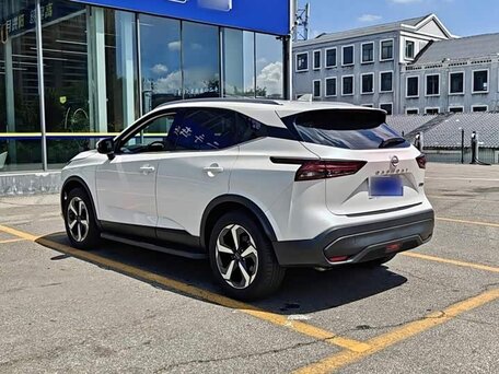 2023 Nissan Qashqai III, белый, 1440000 рублей, вид 4