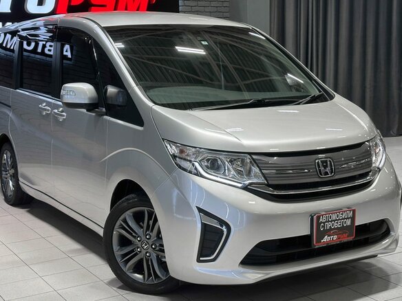2017 Honda Stepwgn V, серый, 1720000 рублей - вид 4