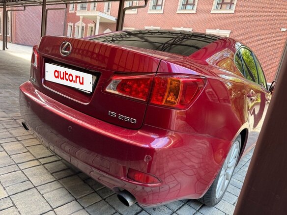 2010 Lexus IS 250 II Рестайлинг, красный, 1600000 рублей - вид 13