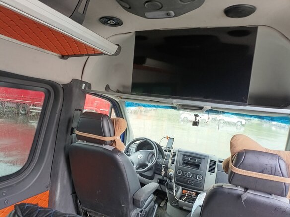 2010 Volkswagen Crafter, синий, 1900000 рублей - вид 12