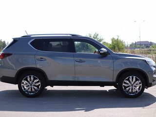 2025 KGM Rexton, серый, 6045000 рублей, вид 4