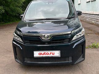 2018 Toyota Voxy III (R80) Рестайлинг, синий, 2600000 рублей, вид 2