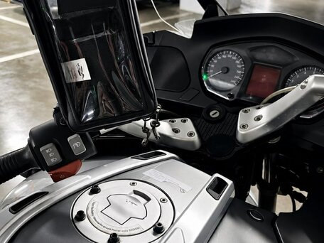 2005 BMW R 1200 RT, серебристый, 600000 рублей, вид 4