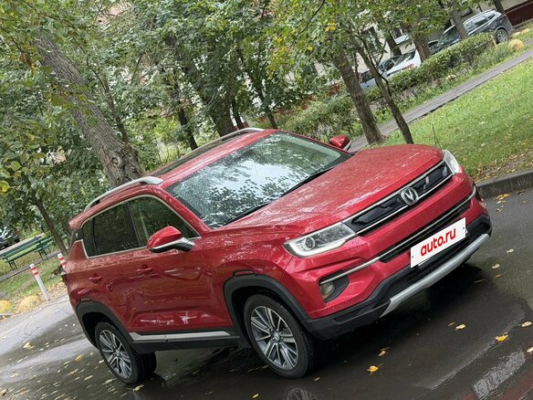 2019 Changan CS35 Plus I, красный - вид 5