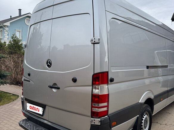 2010 Mercedes-Benz Sprinter, серебристый, 2400000 рублей - вид 10