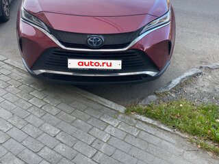 2020 Toyota Venza II, красный, 4500000 рублей, вид 2