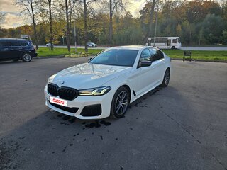 2020 BMW 5 серии 520d xDrive VII (G30/G31/G38) Рестайлинг, белый, 4249000 рублей, вид 2