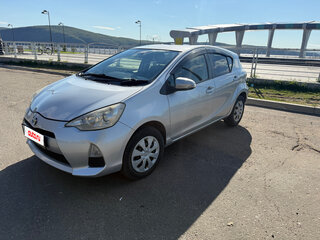 2014 Toyota Aqua I, серебристый, 670000 рублей, вид 3