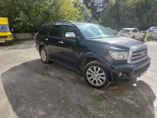 2010 Toyota Sequoia II, чёрный, 2500000 рублей, вид 4
