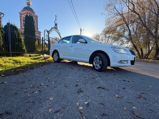 2013 Skoda Octavia DSG7 II (A5) Рестайлинг, белый, 945000 рублей, вид 4