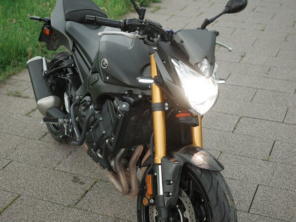 2012 Yamaha FZ8, серый, 500000 рублей - вид 1