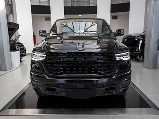 2026 Ram 1500 Crew Cab eTorque V Рестайлинг, чёрный, 13137102 рублей, вид 4