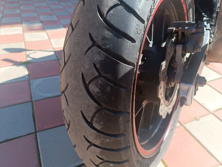 2013 Honda CBR 400R, чёрный, 350000 рублей, вид 2