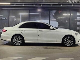 2022 Mercedes-Benz E-Класс 220 d V (W213, S213, C238) Рестайлинг, белый, 5220000 рублей, вид 2