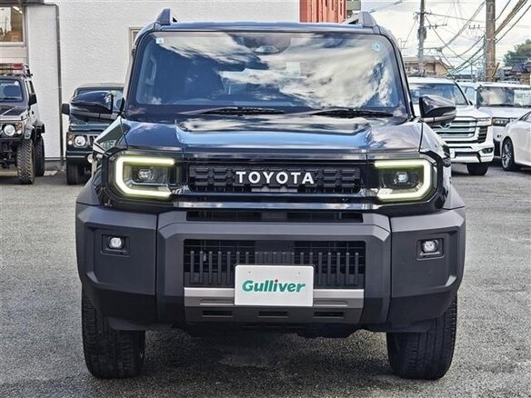 2026 Toyota Land Cruiser FJ, чёрный - вид 1