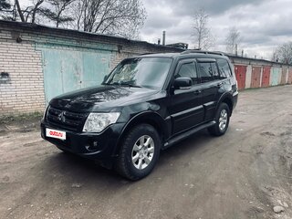 2013 Mitsubishi Pajero IV Рестайлинг 1, чёрный, 1590000 рублей, вид 1