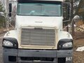 2001 Freightliner Century Class, белый, 1900000 рублей - вид 1
