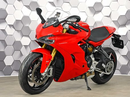 2018 Ducati Supersport, красный, 849000 рублей, вид 2