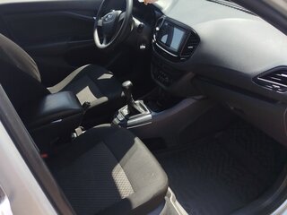2017 Lada (ВАЗ) Vesta I, серебристый, 820000 рублей, вид 4