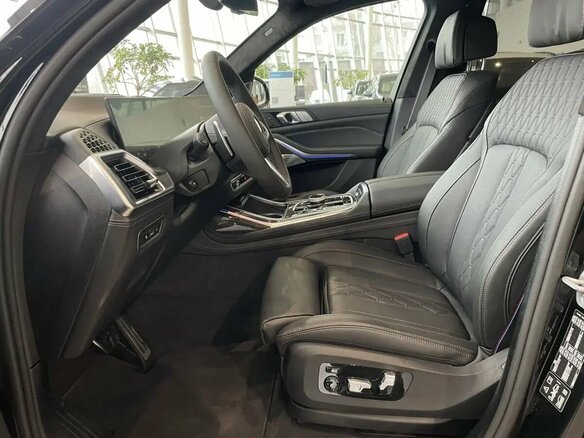 2026 BMW X7 40d I (G07) Рестайлинг, чёрный, 18990000 рублей - вид 14