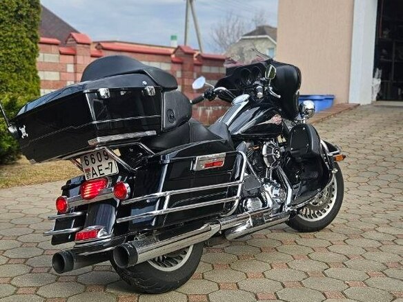 2011 Harley-Davidson Electra Glide, чёрный, 950000 рублей - вид 6