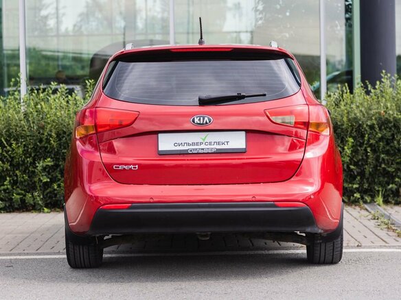 2013 Kia Ceed II, красный, 800000 рублей - вид 3